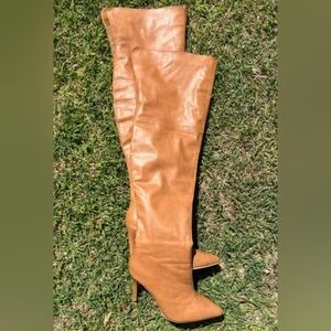 Elegant Tan Knee-High Women's Boots